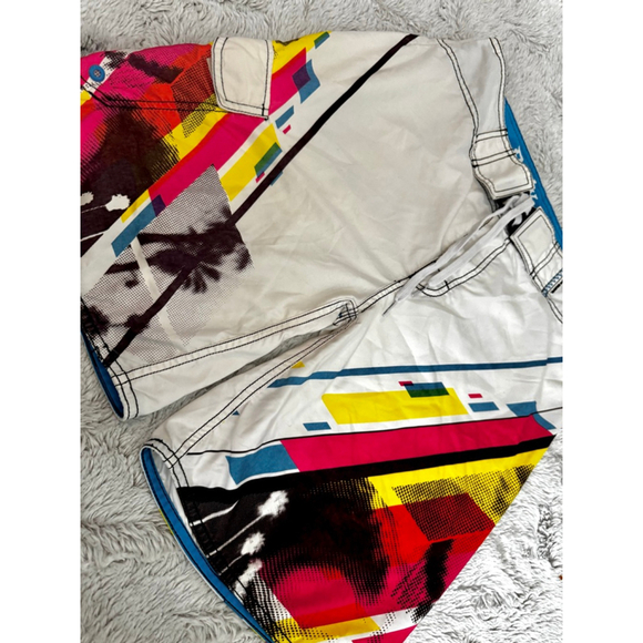 Body Glove White and Vibrant Colored Swimshorts, Size 32 - ZERO stains, worn 3 - Picture 4 of 6